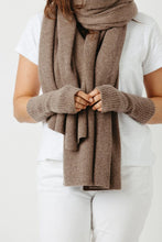 Load image into Gallery viewer, Leallo Cashmere Hand Warmers